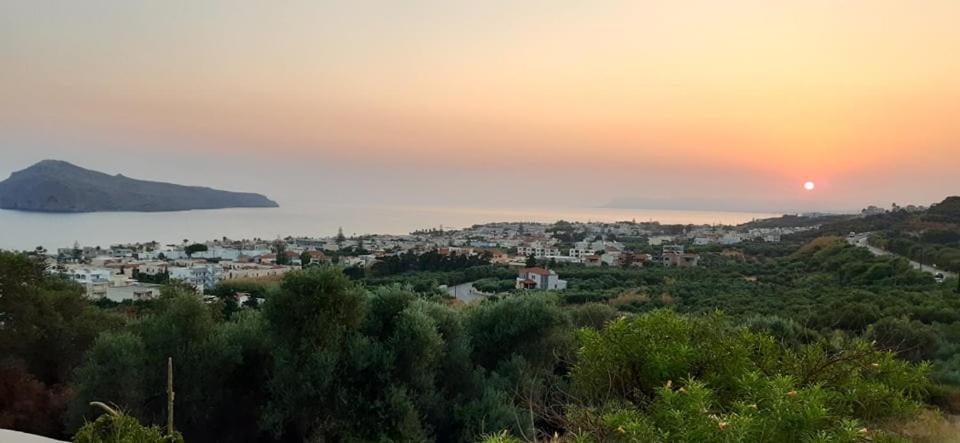 Thea Apartment Aγία Μαρίνα Εξωτερικό φωτογραφία