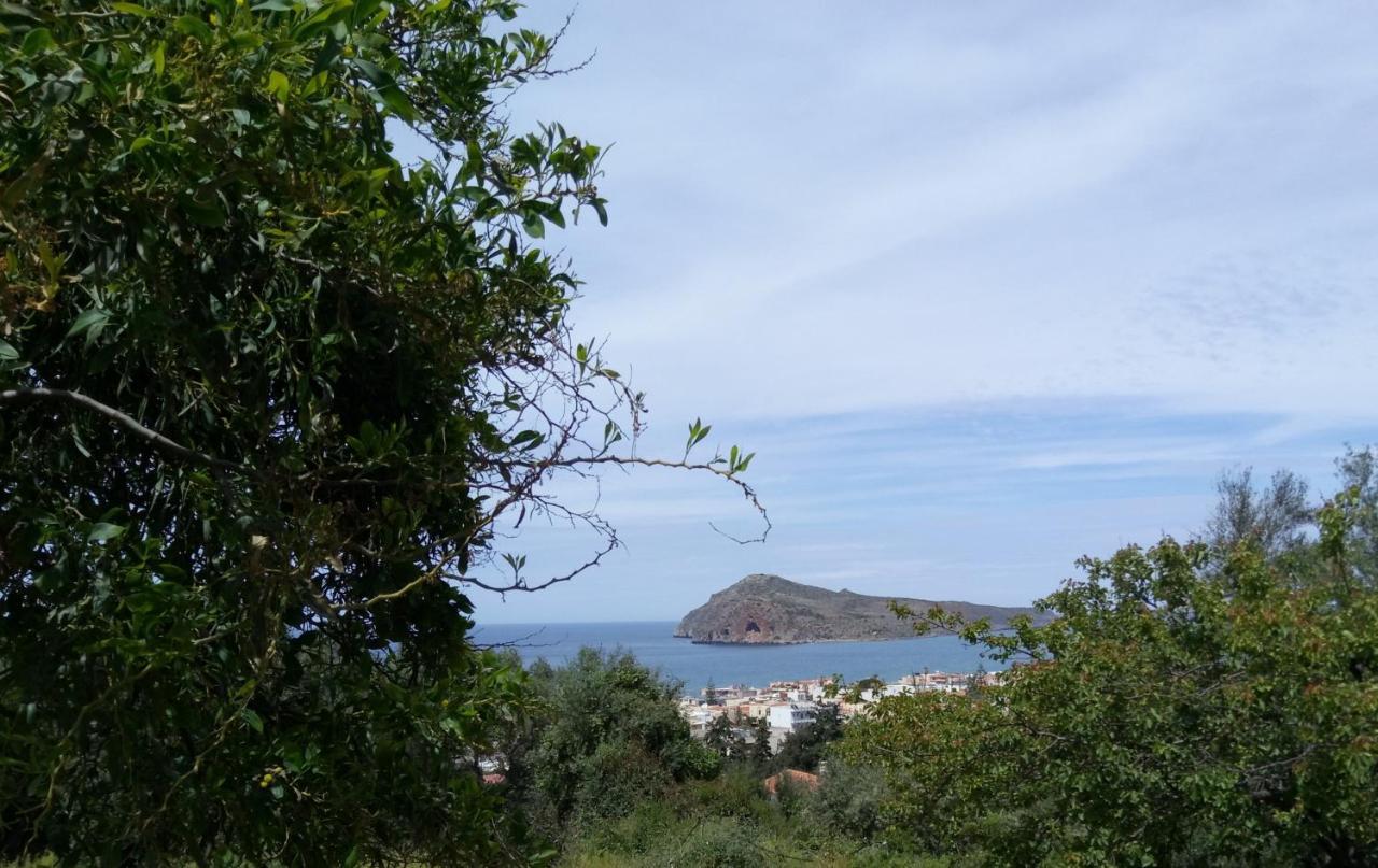 Thea Apartment Aγία Μαρίνα Εξωτερικό φωτογραφία
