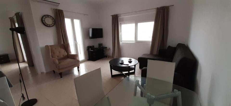 Thea Apartment Aγία Μαρίνα Εξωτερικό φωτογραφία