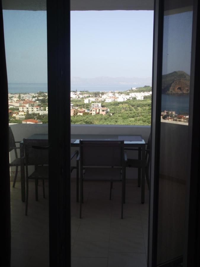 Thea Apartment Aγία Μαρίνα Εξωτερικό φωτογραφία