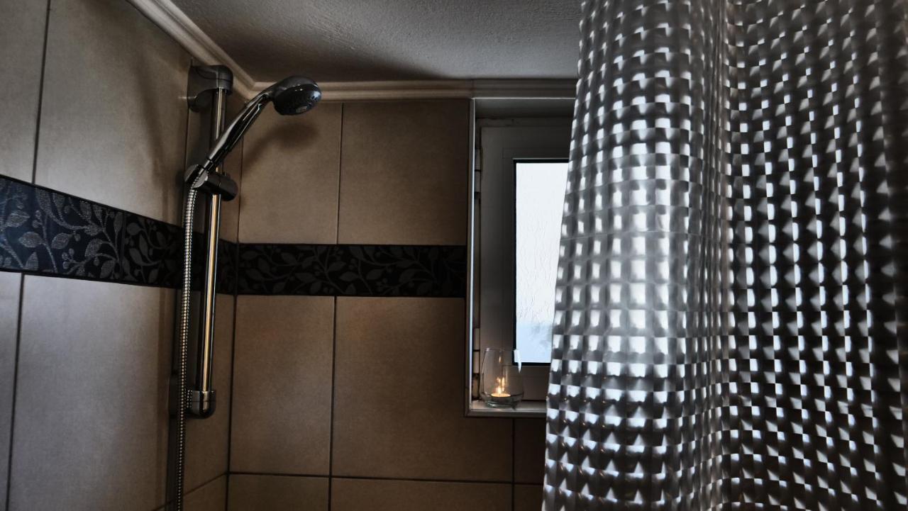 Thea Apartment Aγία Μαρίνα Εξωτερικό φωτογραφία