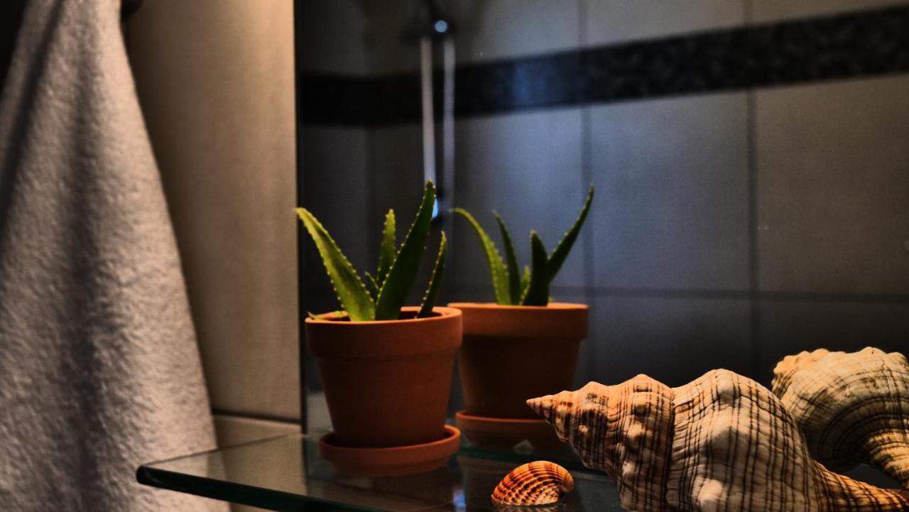 Thea Apartment Aγία Μαρίνα Εξωτερικό φωτογραφία